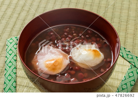 おしるこ　sweet red bean(adzuki) soup  47826692
