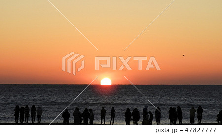 日の出 47827777