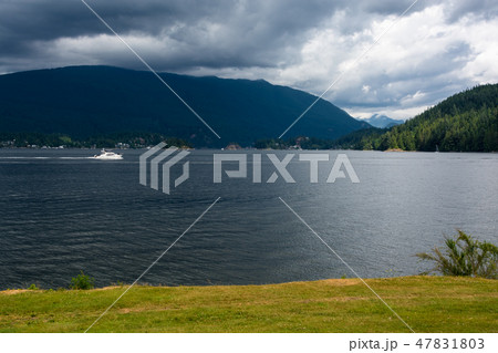 Beautiful view over ocean harbor on cloudy day in Vancouver, Canada 47831803