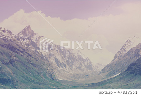 mountains,Himalaya range,Jammu & Kashmir, India mountains,Himalaya range,Jammu & Kashmir, India 47837551