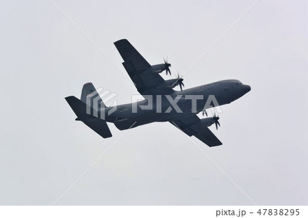 アメリカ空軍のC-130J-30輸送機 アメリカ空軍のC-130J-30輸送機 47838295