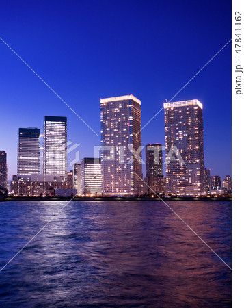 東京臨海エリアのタワーマンション街 東京臨海エリアのタワーマンション街 47841162