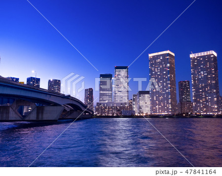 東京都 晴海大橋と高層マンション街 東京都 晴海大橋と高層マンション街 47841164