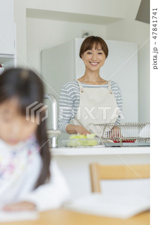 主婦 キッチン 主婦 キッチン 47841741