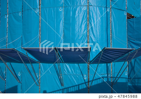 メッシュシート囲い（ビル工事） 47845988