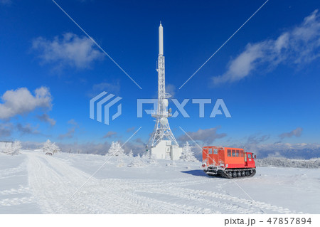 美ヶ原_電波塔と雪上車 美ヶ原_電波塔と雪上車 47857894