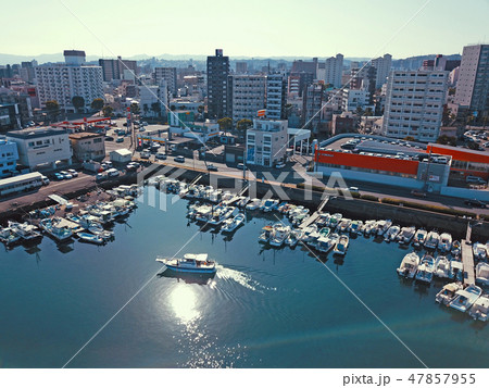 鹿児島新港付近の漁港 47857955