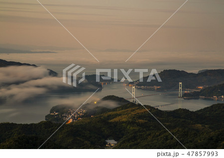 雲海の安芸灘とびしま海道 47857993