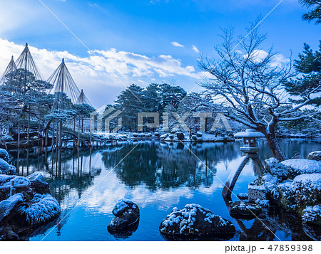 兼六園の雪景色 47859398