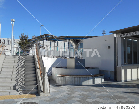 拝島駅南口の噴水 拝島駅南口の噴水 47860574