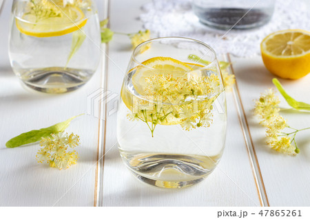 Linden lemonade with fresh linden flowers 47865261