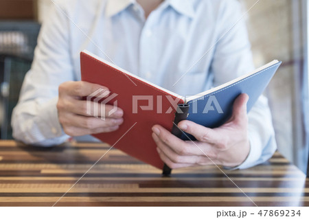 ビジネスマン 会社員 ビジネス人々 47869234