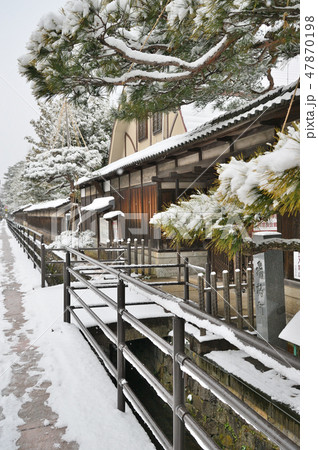 金沢市　冬の辰巳用水 47870198