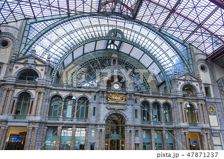 ベルギー　アントワープ　アントワープ中央駅の内装 47871237