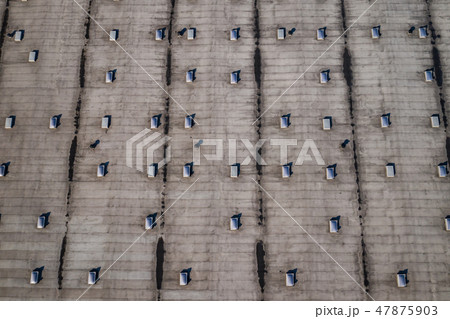 Disribution warehouse roof from above. 47875903