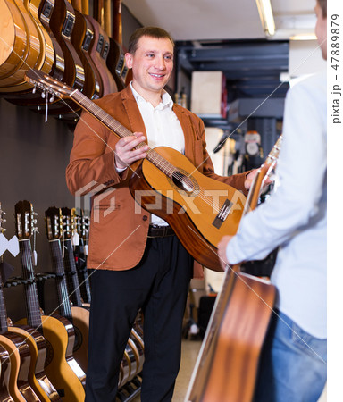 Seller recommends a quality guitar Seller recommends a quality guitar 47889879