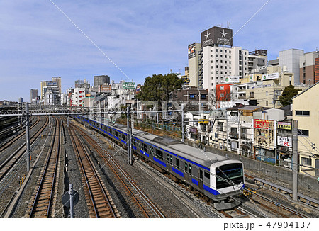 日本の東京都市景観 鶯谷駅前のホテル街などを望む 日本の東京都市景観 鶯谷駅前のホテル街などを望む 47904137