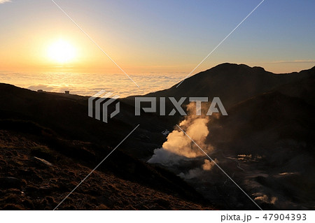 立山の夕日 47904393