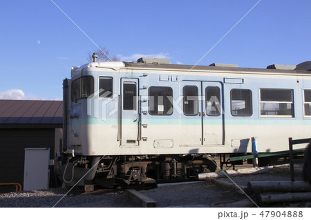 ブランシュたかやまスキーリゾートにて待合室として活用される115系電車 ブランシュたかやまスキーリゾートにて待合室として活用される115系電車 47904888