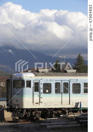 ブランシュたかやまスキーリゾートにて待合室として活用される115系電車 ブランシュたかやまスキーリゾートにて待合室として活用される115系電車 47904892