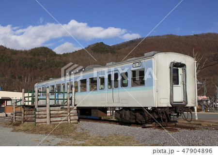 ブランシュたかやまスキーリゾートにて待合室として活用される115系電車 47904896