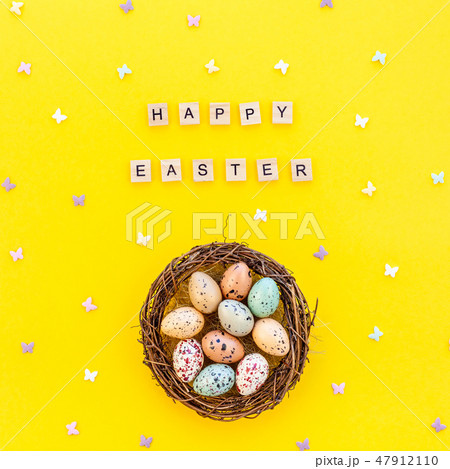 Creative Top view holiday Easter Concept Creative Top view holiday Easter Concept 47912110