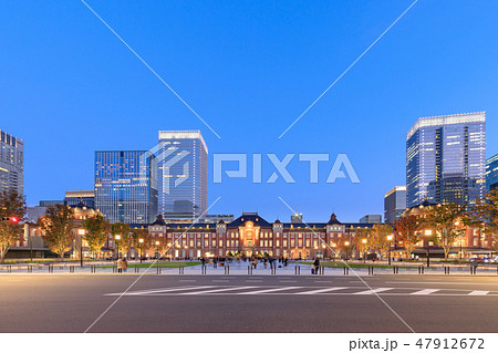 東京駅_丸の内駅舎夜景 47912672