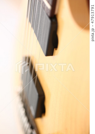 Classic shape wooden electric guitar with rosewood neck Classic shape wooden electric guitar with rosewood neck 47913791
