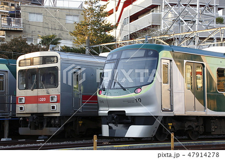 雪が谷検車区に留置中の東急池上線 雪が谷検車区に留置中の東急池上線 47914278