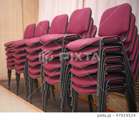 red chairs 47919524