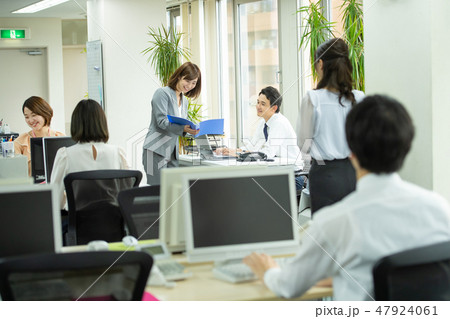 ビジネス オフィス ビジネイメージ ビジネス オフィス ビジネイメージ 47924061