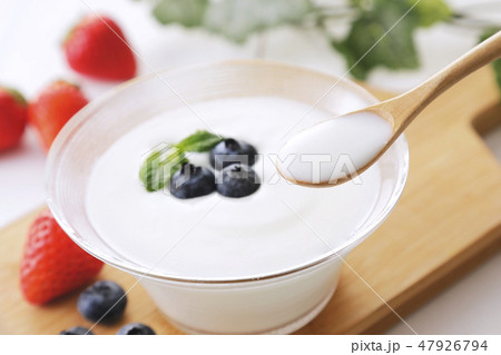 ヨーグルト ヨーグルト 47926794