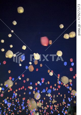 スカイランタンのイメージ スカイランタンのイメージ 47927173