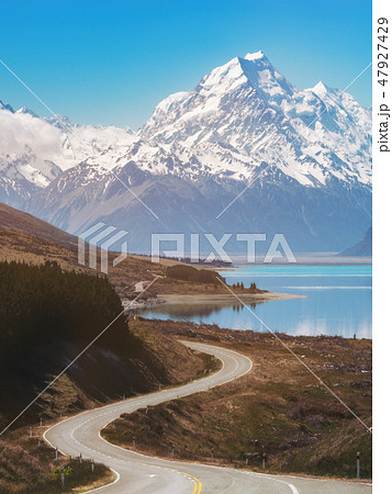 Road to Mount Cook, New Zealand Road to Mount Cook, New Zealand 47927429