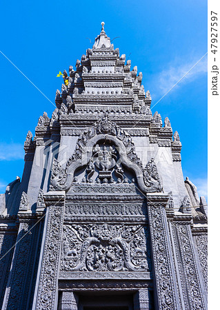 sculpture at Wat Preah Prom Rath Cambodia 47927597
