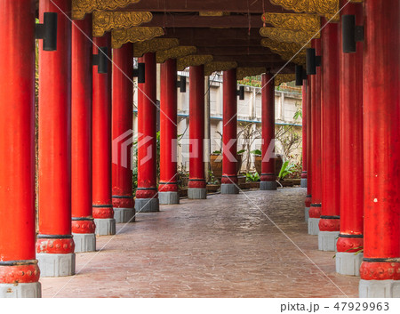 red pillar in temple red pillar in temple 47929963