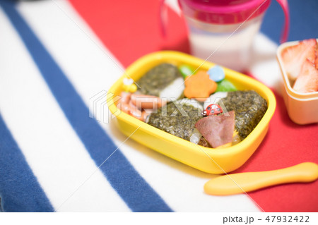 子供のお弁当 子供のお弁当 47932422