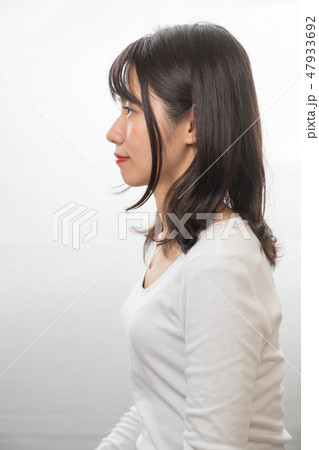 顔認識　横顔 47933692