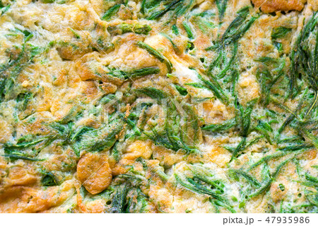 Fried omelette with vegetables Fried omelette with vegetables 47935986