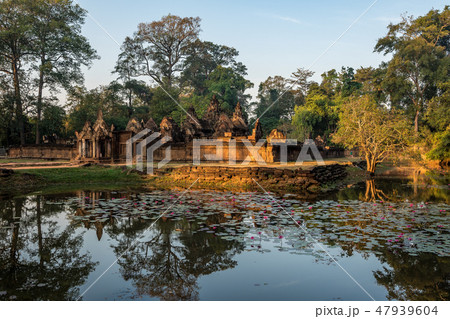 Banteay Srei is a Hindu temple dedicated to Shiva in Angkor, Cambodia Banteay Srei is a Hindu temple dedicated to Shiva in Angkor, Cambodia 47939604