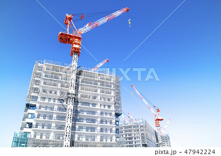 マンション・ビルの建設現場 マンション・ビルの建設現場 47942224
