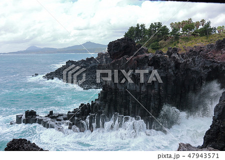 風景 柱状節理 海 47943571