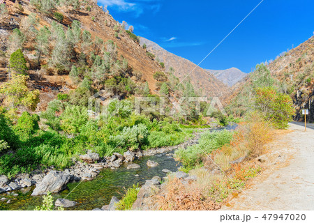 Yosemite. 47947020