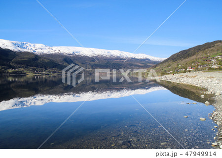 湖 ノルウェーの 風景 47949914