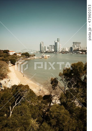 Xiamen city viewed from Gulangyu 47960353