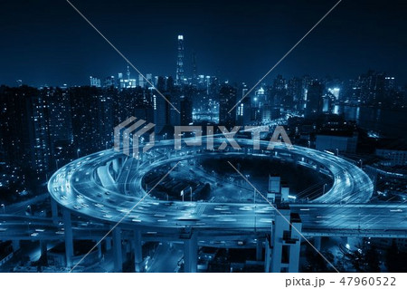 Shanghai Nanpu Bridge over Huangpu River 47960522