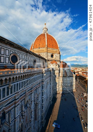 Duomo Santa Maria Del Fiore bell tower view 47961404