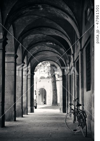 Lucca street bike hallway 47961501