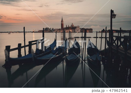 Gondola and San Giorgio Maggiore island 47962541