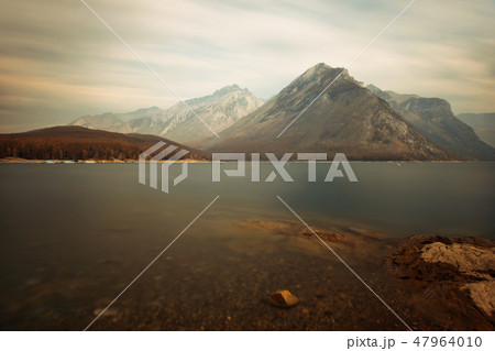 Lake Minnewanka Lake Minnewanka 47964010